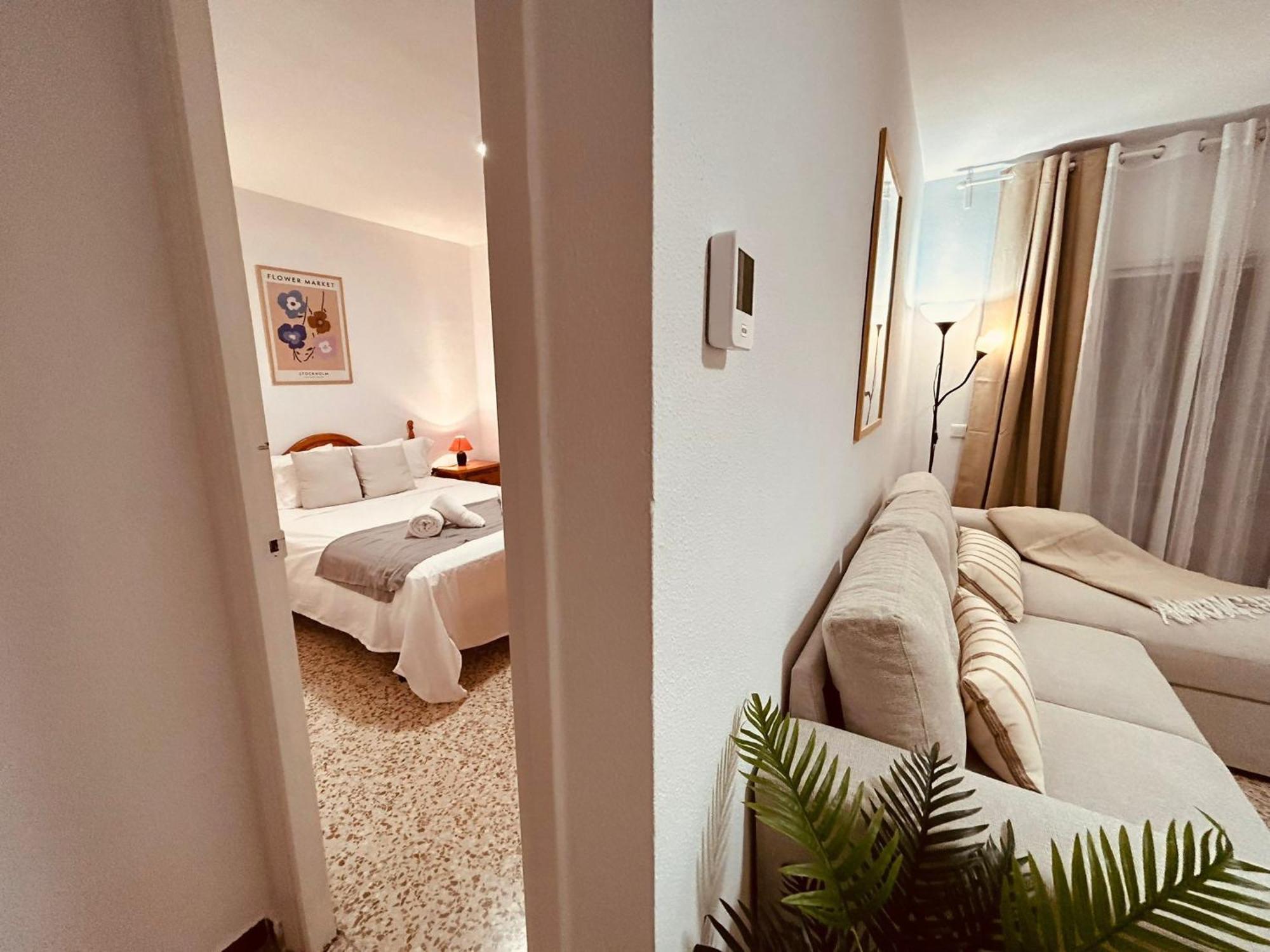 Vialia Piso Centrico Wifi Maria Zambrano Andra Apartment Malaga Luaran gambar