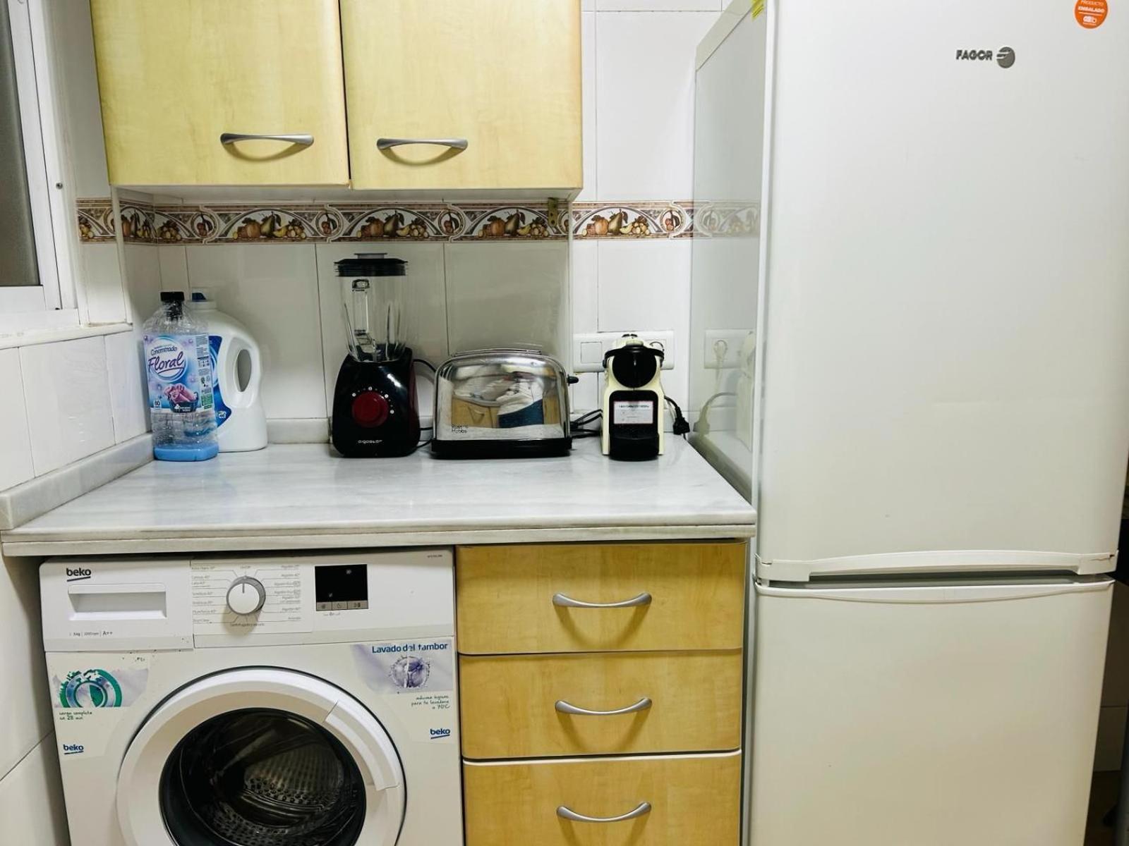 Vialia Piso Centrico Wifi Maria Zambrano Andra Apartment Malaga Luaran gambar
